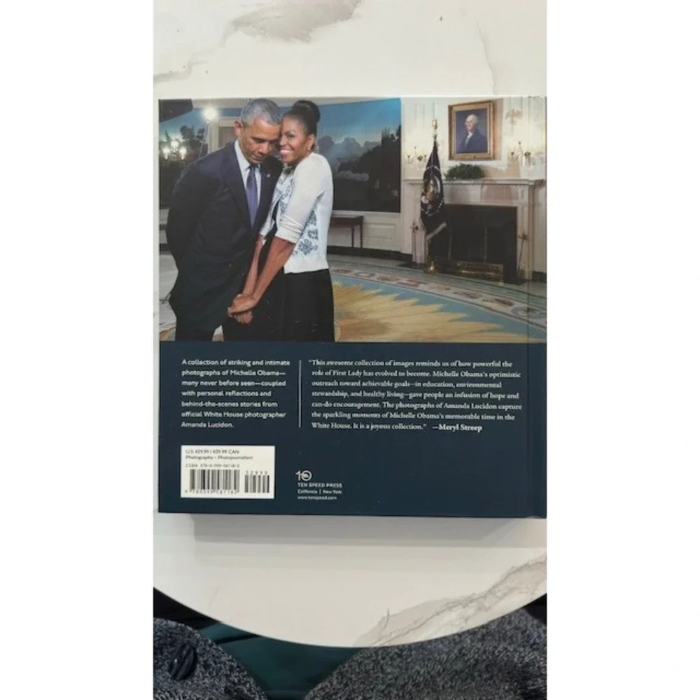 Chasing Light Michelle Obama‎ White House Photographer Amanda Lucidon HC Book